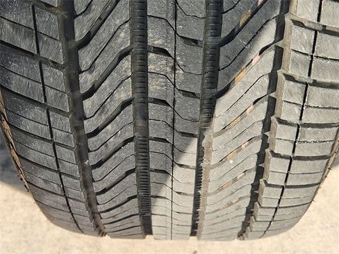 Used 2022 Chevrolet Silverado 1500 Custom image 12