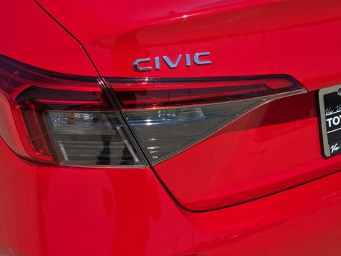 Used 2023 Honda Civic EX image 24