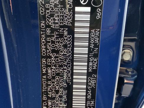 Certified 2025 Toyota Prius Plug-In Hybrid image 37