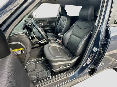 Used 2016 Kia Soul ! w/ Premium Package FWD image 22