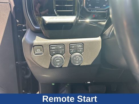 Certified 2023 Chevrolet Silverado 1500 High Country w/ Z71 Off-Road Package AWD/4WD image 9