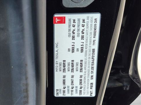 Used 2018 Tesla Model 3 Long Range RWD image 25