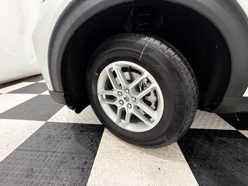 New 2026 Ford Explorer Active image 11