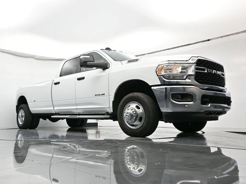 Used 2024 RAM 3500 Big Horn image 48