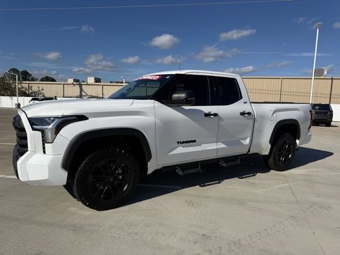 Used 2022 Toyota Tundra SR5 image 1