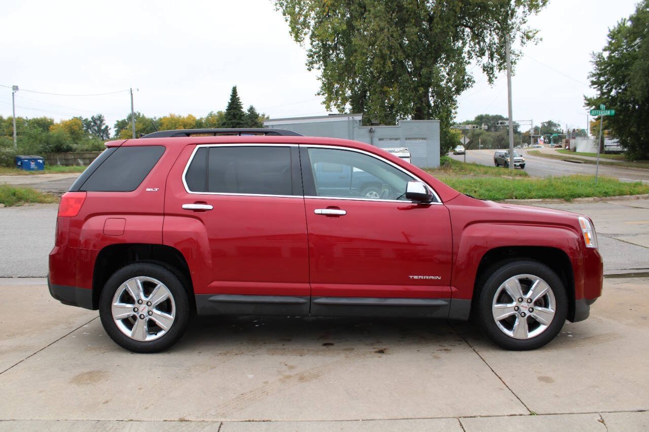 Used 2015 GMC Terrain SLT w/ Chrome Edition FWD image 3