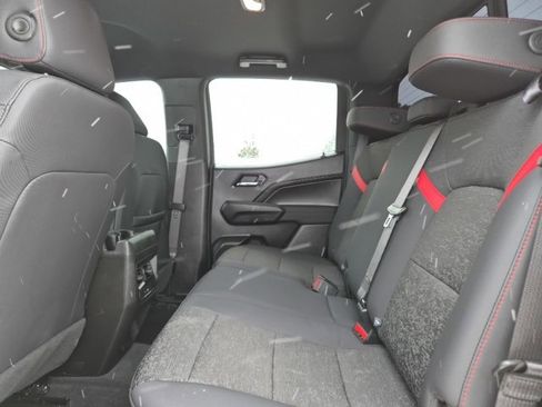 Certified 2024 Chevrolet Colorado Z71 w/ Z71 Convenience Package 2 image 28