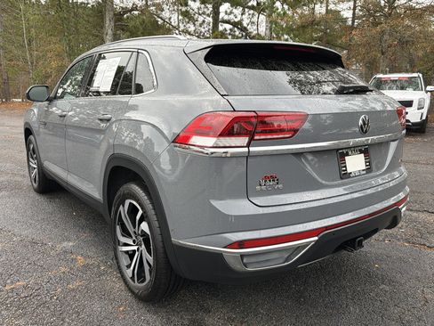 Used 2020 Volkswagen Atlas Cross Sport SEL Premium image 5