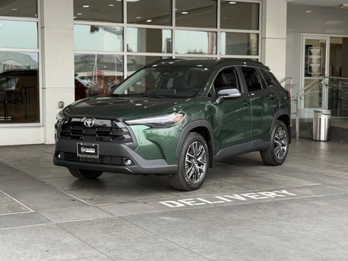 New 2026 Toyota Corolla Cross XLE image 2
