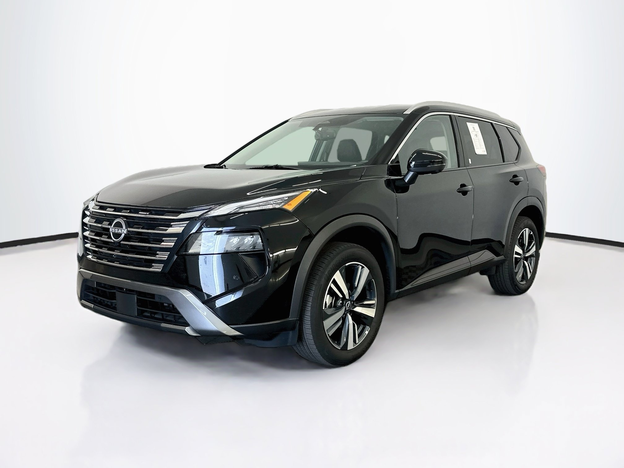 Used 2026 Nissan Rogue SL AWD/4WD image 3