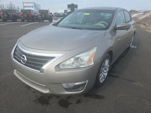 Used 2015 Nissan Altima 2.5 S w/ Power Driver Seat Package image 12
