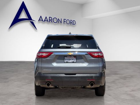 Used 2021 Chevrolet Traverse LS FWD image 5