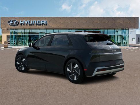 New 2026 Hyundai Ioniq 5 SEL image 4