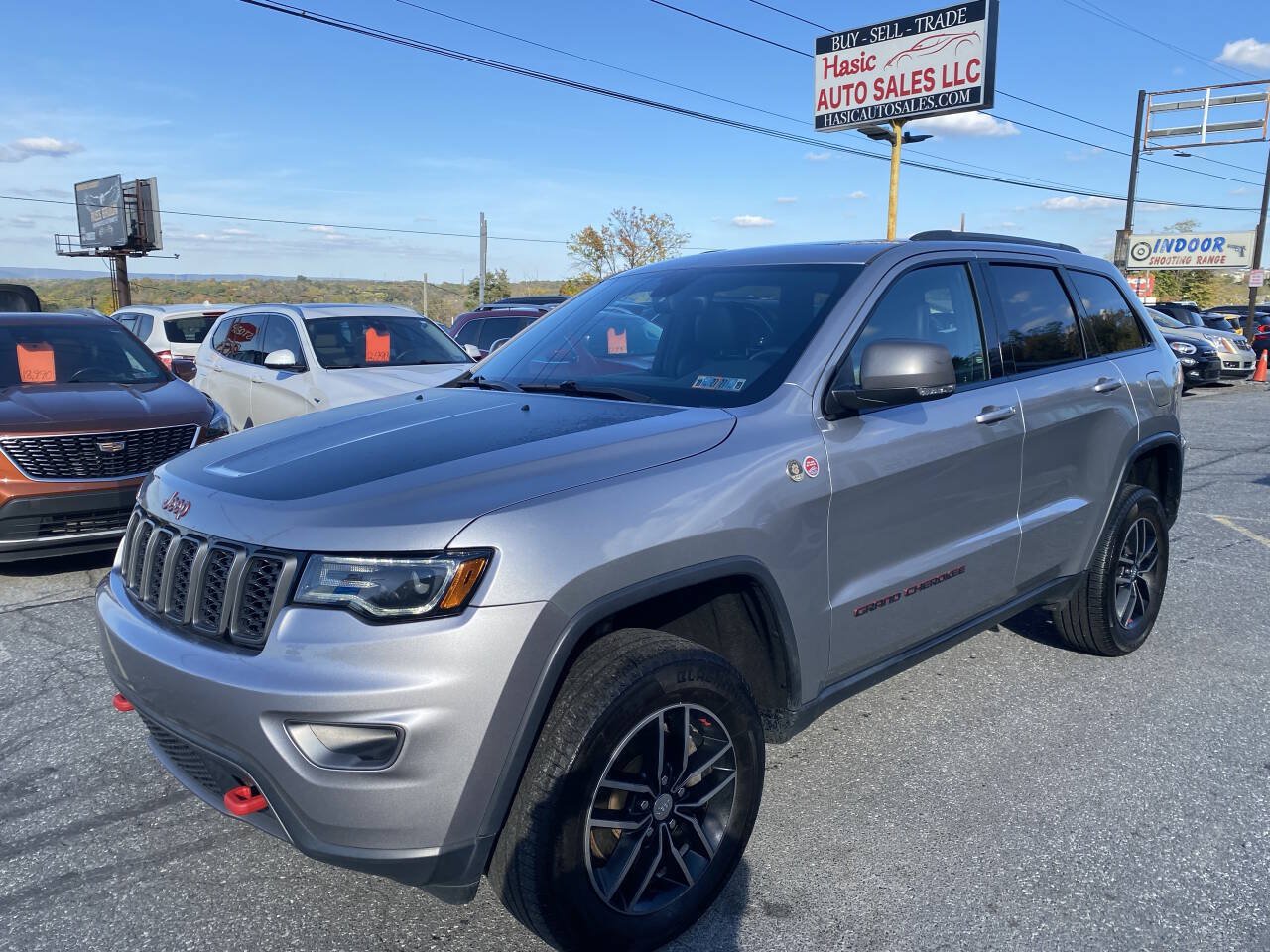 Used 2017 Jeep Grand Cherokee Trailhawk w/ Trailhawk Luxury Group AWD/4WD image 1