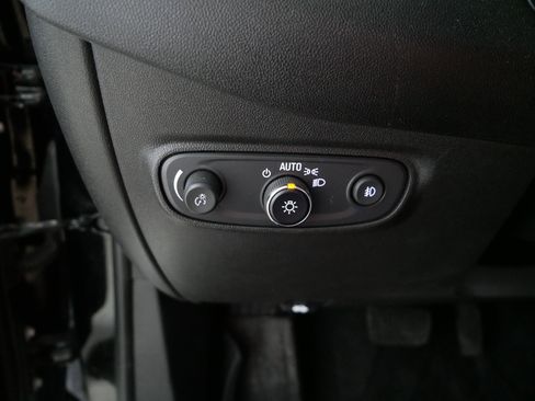 Used 2023 Chevrolet Equinox Premier AWD/4WD image 26