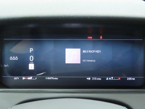 Used 2025 Land Rover Range Rover Velar Dynamic SE image 34