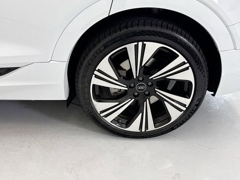 Certified 2024 Audi Q8 e-tron Prestige w/ Prestige Package AWD/4WD image 30