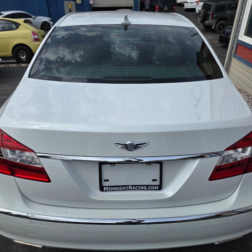 Used 2013 Hyundai Genesis 3.8 RWD image 12