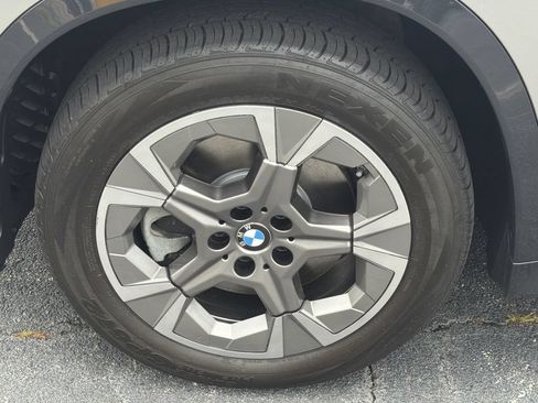 Used 2024 BMW X1 xDrive28i AWD/4WD image 12