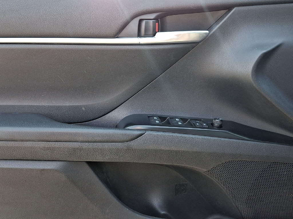 Certified 2018 Toyota Camry LE FWD image 12
