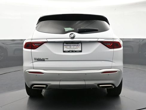 Certified 2024 Buick Enclave Essence w/ Experience Buick Package AWD/4WD image 4