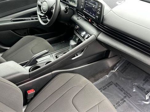 Certified 2025 Hyundai Elantra Sport w/ Cargo Package image 16