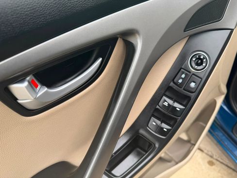 Used 2014 Hyundai Elantra Limited FWD image 13