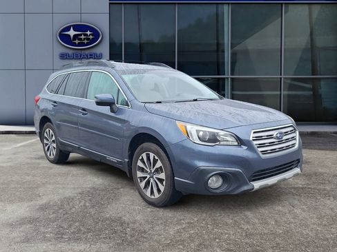 Used 2017 Subaru Outback 3.6R Limited AWD/4WD image 2