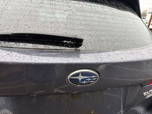 Used 2017 Subaru Outback 2.5i Premium image 10