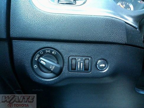 Used 2014 Dodge Charger R/T image 17