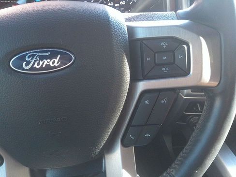 Used 2022 Ford F250 Platinum image 12