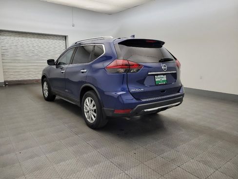 Used 2018 Nissan Rogue SV FWD image 5