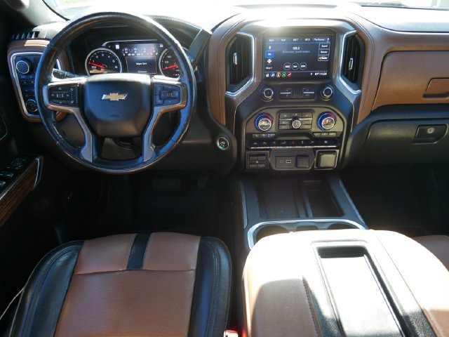 Used 2019 Chevrolet Silverado 1500 High Country w/ Technology Package AWD/4WD image 12