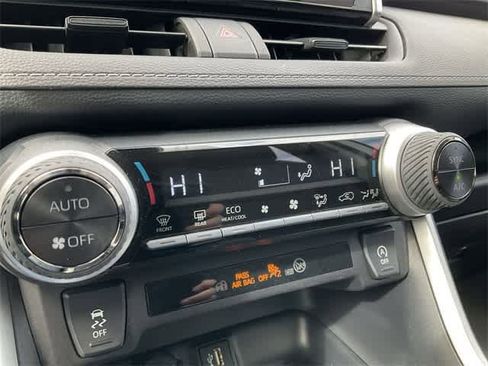 Used 2025 Toyota RAV4 XLE image 23