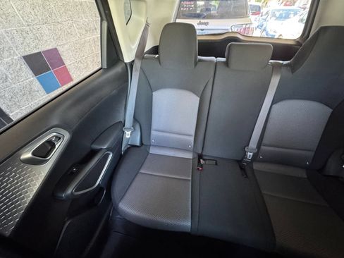 Used 2025 Kia Soul LX w/ LX Technology Package FWD image 37
