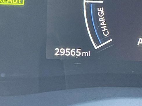 Used 2025 Toyota Camry SE w/ Convenience Package image 23