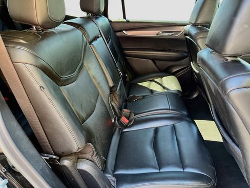 Used 2025 Cadillac XT6 Luxury AWD/4WD image 29