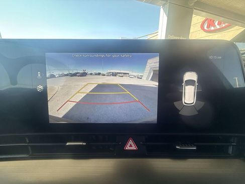 New 2025 Kia Sportage EX image 17