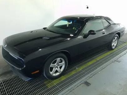 Used 2009 Dodge Challenger SE