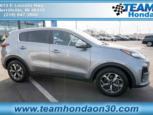 Used 2021 Kia Sportage LX image 1