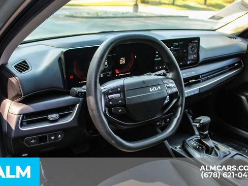 Used 2025 Kia K4 FWD image 31