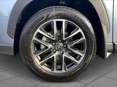 New 2026 Toyota Corolla Cross XLE image 11