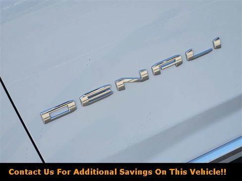 New 2026 GMC Yukon XL Denali w/ Sun & Power Step Package image 8