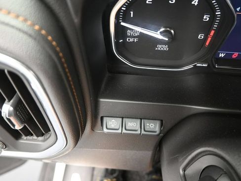 Used 2021 GMC Sierra 1500 AT4 w/ AT4 Premium Package AWD/4WD image 42