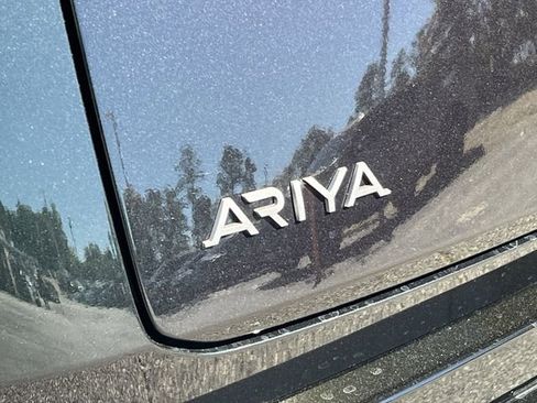 New 2025 Nissan Ariya FWD image 28