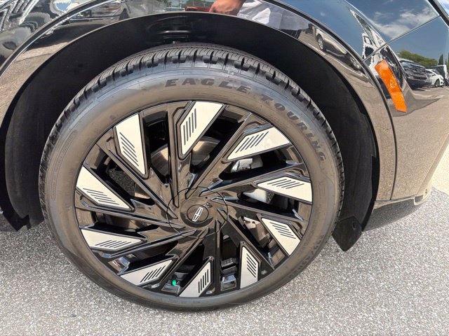 New 2026 Lincoln Nautilus Reserve w/ Jet Appearance Package AWD/4WD image 25