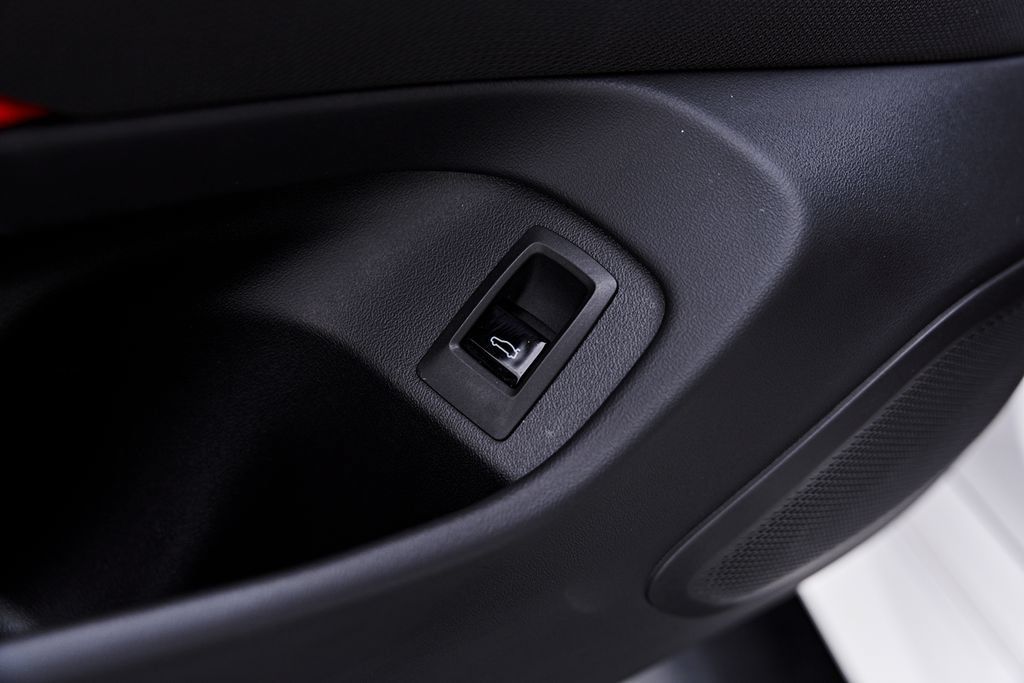 Used 2026 BMW M5 w/ Carbon Package AWD/4WD image 42