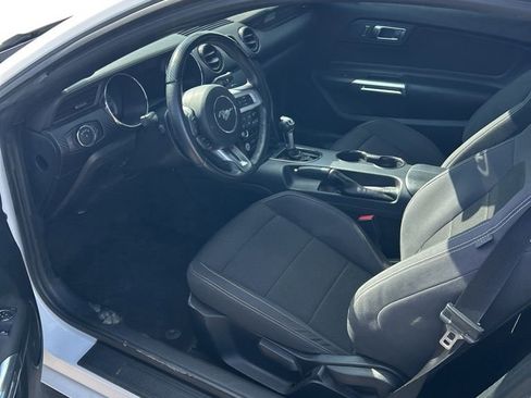 Used 2015 Ford Mustang Coupe RWD image 10