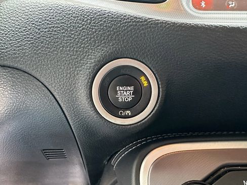 Used 2022 Dodge Challenger R/T Scat Pack w/ Dynamics Package image 15