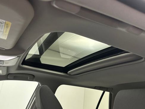 Certified 2022 Toyota RAV4 XLE w/ Convenience Package image 17